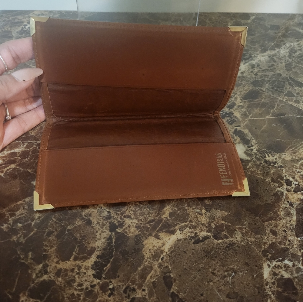 Fendi Green and Brown Wallets Luxurious Leather Collection - Picture 5 of 10